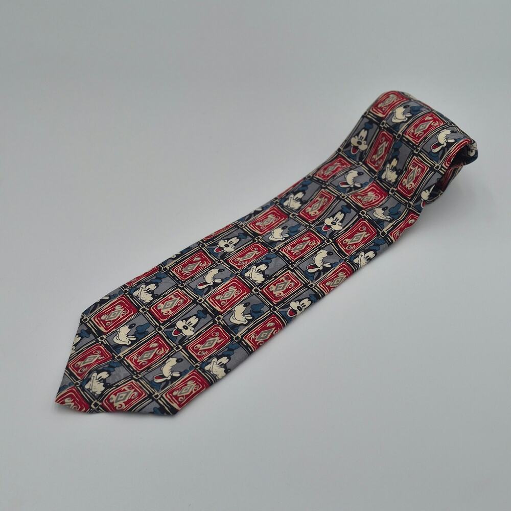 Disney Mickey & Co Vintage Pluto Atlas Design 100% Silk Neck Tie Gray Red AB0004